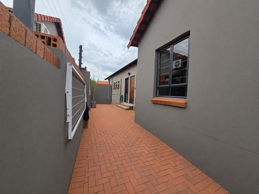 4 Bedroom Property for Sale in Wild Olive Estate Free State